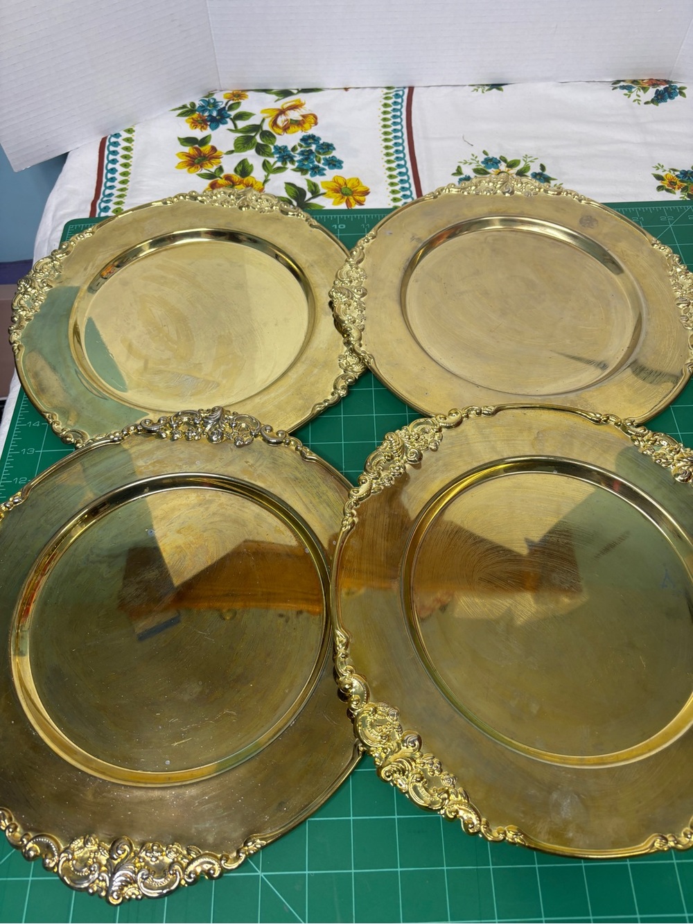 Godinger 4pc Heavy Brass Plated 12” Baroque Ornate Charger Plates